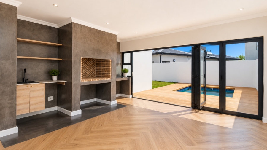 4 Bedroom Property for Sale in Sandown Western Cape